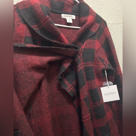 Ellen Tracy Red and Black Buffalo Plaid Single Button Sweater NWT M - Picture 10 of 10
